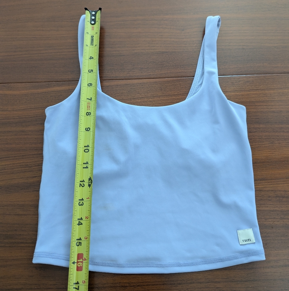 Vuori Daily Crop Tank Top Zinnia Purple Size Xs Light Stains - Picture 8 of 9